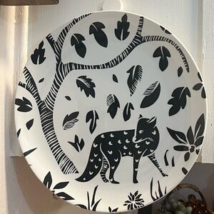 Dwell Studios By Global Views Scandi fox collectors, decorative hanging plate